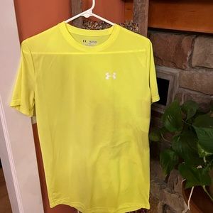 Neon under Armour tshirt EUC